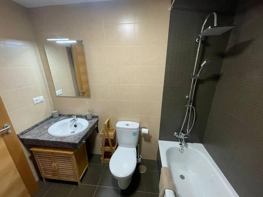 Apartamento A Estrenar Con Vistas Naroa Corcubión Exterior foto